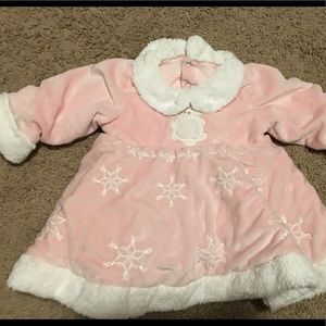 Infant holiday dress and hat ❄️❄️❄️